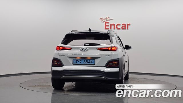 Hyundai Kona из Кореи Encar