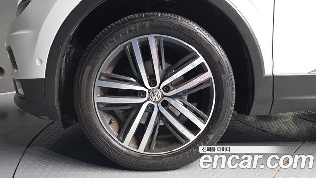 Volkswagen Tiguan из Кореи Encar