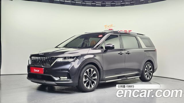 Kia Carnival 9-Seater Signature — пробег 99 206 км — фото 1 из 5