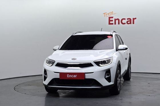 Kia Stonic Diesel 1.6 Prestige — пробег 68 748 км — фото 3 из 5