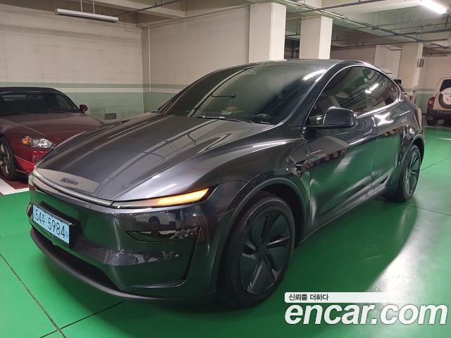 Tesla Model Y Premium RWD — пробег 651 км — фото 3 из 5