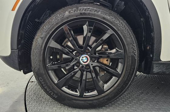 BMW X6 xDrive 35i — пробег 130 323 км — фото 5 из 5