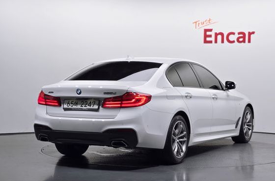 BMW 5-Series 520d xDrive M Sport Package Plus — пробег 125 083 км — фото 2 из 5