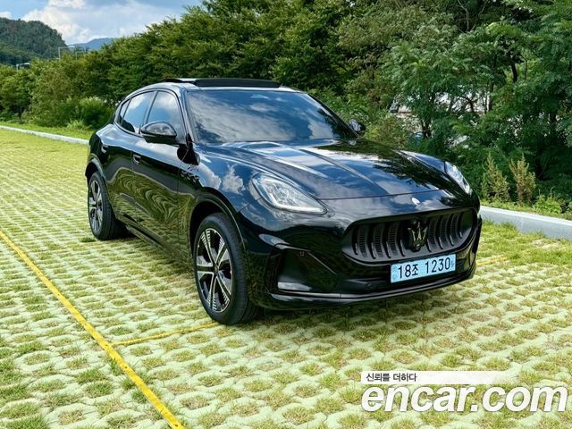 Maserati Grecale AWD Folgore — пробег 7 043 км — фото 3 из 5