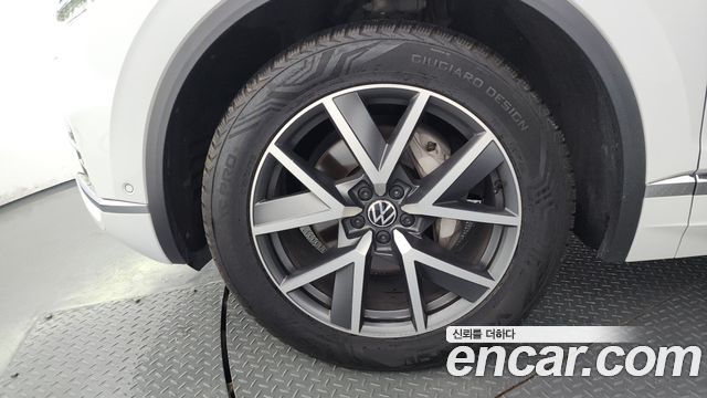 Volkswagen Touareg из Кореи Encar