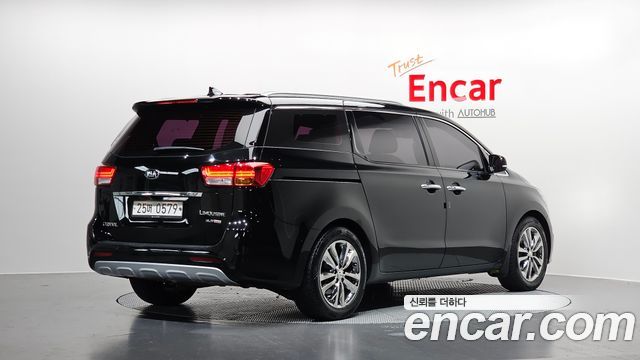 Kia Carnival Gasoline 9-seater Noblesse — пробег 139 731 км — фото 2 из 5
