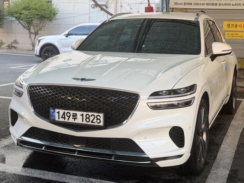 Genesis GV70 2.5T Gasoline 2WD — пробег 70 000 км — фото 2 из 5