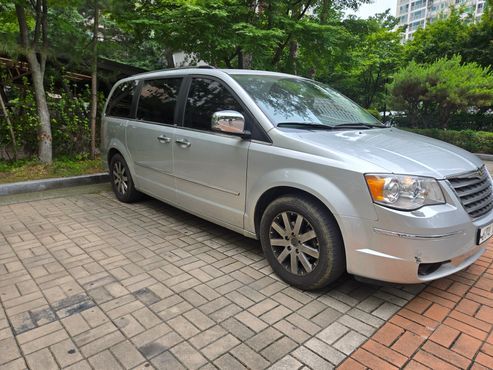 Chrysler Grand Voyager 3.8 — пробег 56 150 км — фото 1 из 5