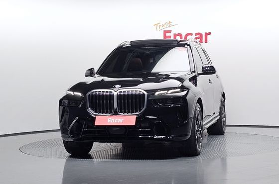 BMW X7 xDrive 40i M Sport 6STR — пробег 32 610 км — фото 3 из 5