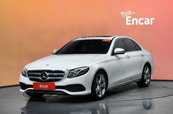 Mercedes-Benz E-Class E220d Avantgarde — пробег 60 473 км — фото 1 из 5