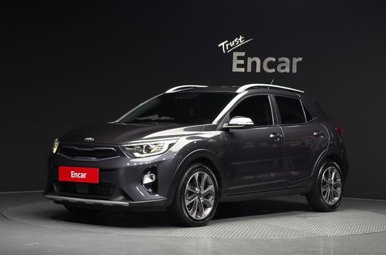 Kia Stonic 1.4 Prestige — пробег 66 041 км — фото 1 из 5