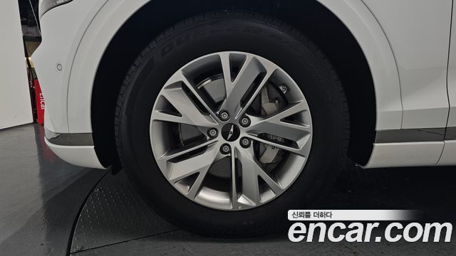 Genesis GV70 из Кореи Encar