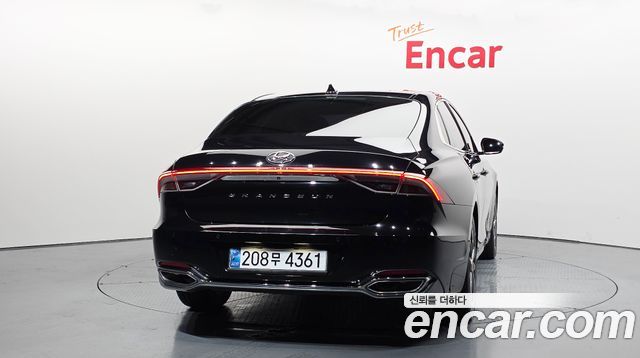 Hyundai Grandeur из Кореи Encar