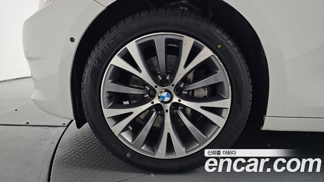 BMW Gran Turismo GT 30d xDrive — пробег 75 008 км — фото 5 из 5