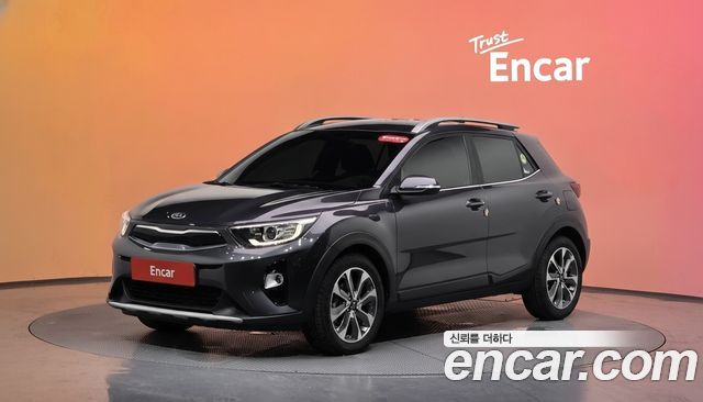 Kia Stonic из Кореи Encar