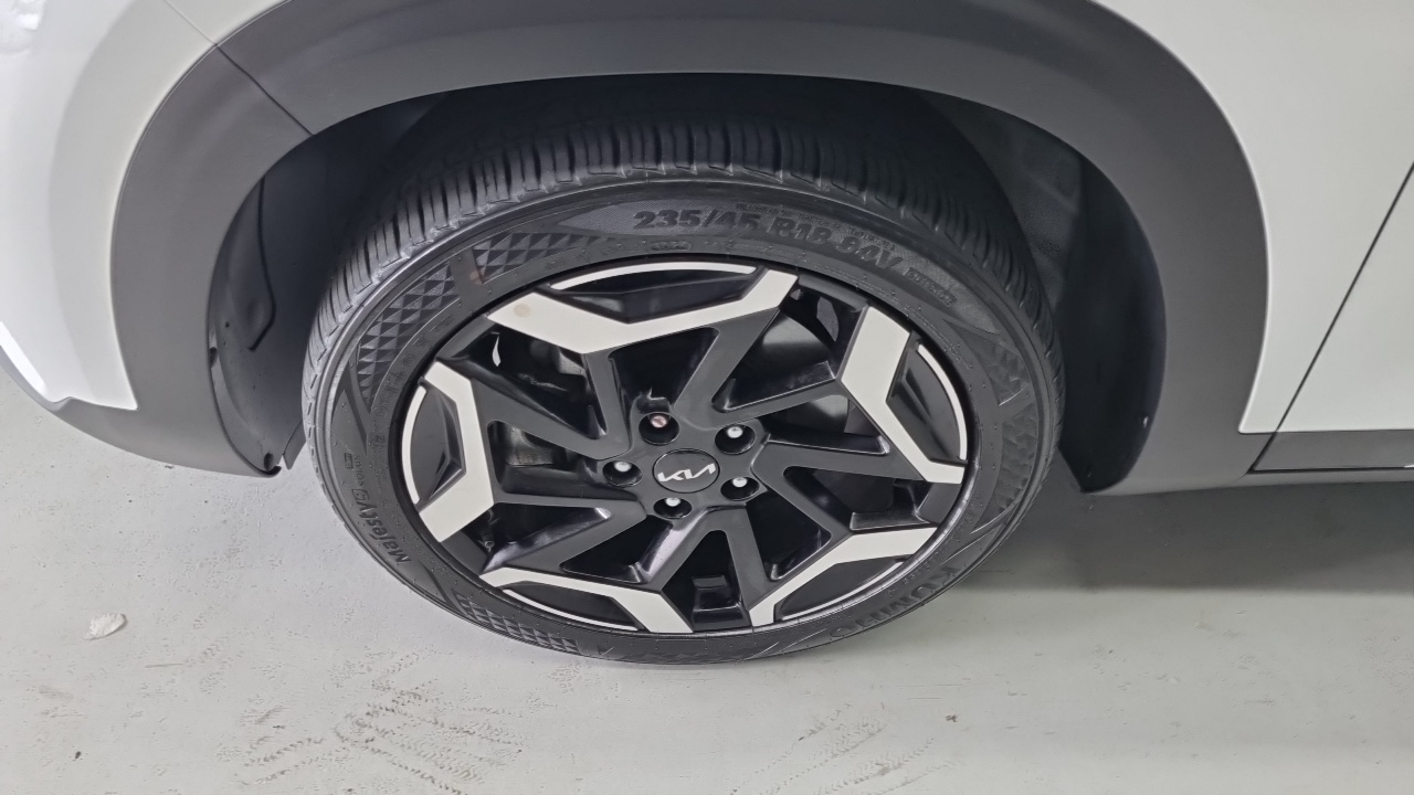 Kia Seltos из Кореи Encar