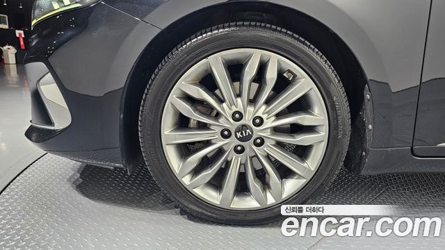 Kia K7 из Кореи Encar