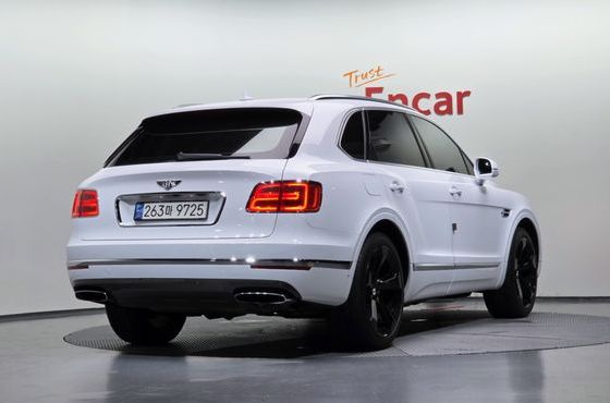 Bentley Bentayga 6.0 W12 — пробег 99 706 км — фото 2 из 5