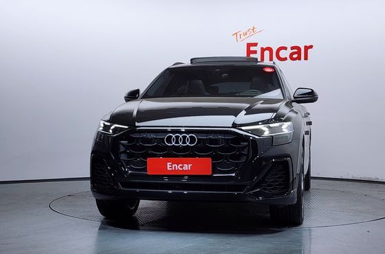 Audi Q8 55 TFSI Quattro Premium — пробег 2 182 км — фото 3 из 5