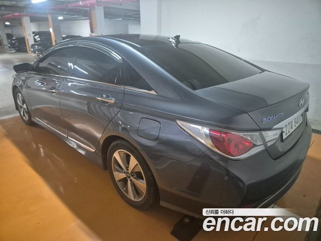 Hyundai Sonata 2.0 Royal — пробег 164 100 км — фото 2 из 5