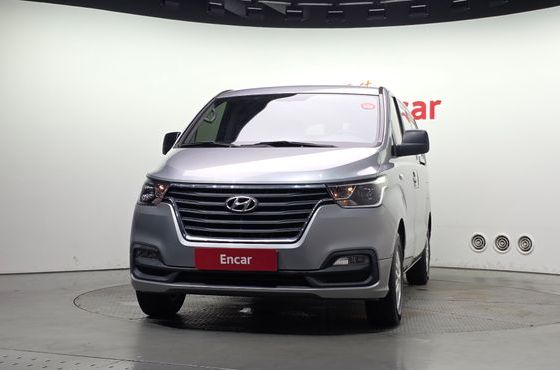 Hyundai Starex Van 3-Seater Smart — пробег 208 855 км — фото 3 из 5