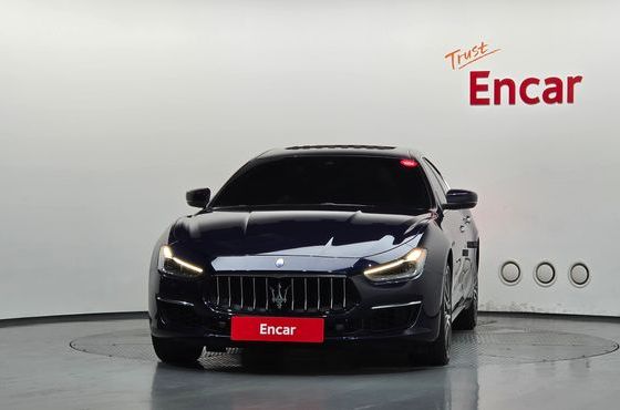 Maserati Ghibli 3.0 Diesel GranLusso 3rd — пробег 94 428 км — фото 3 из 5