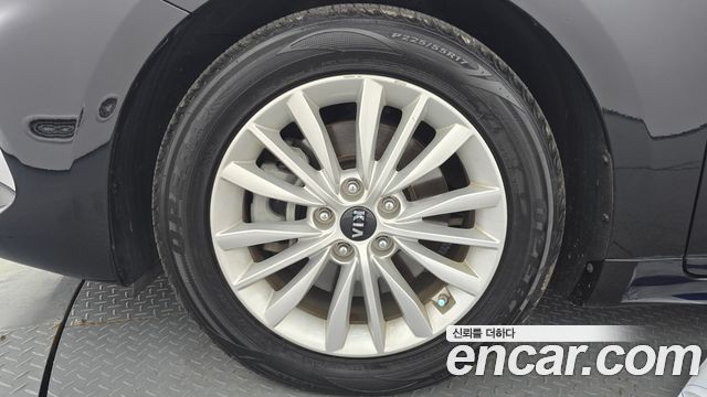 Kia K7 из Кореи Encar