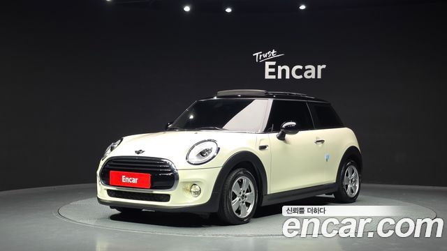 Mini Cooper Standard 3rd — пробег 65 569 км — фото 1 из 5