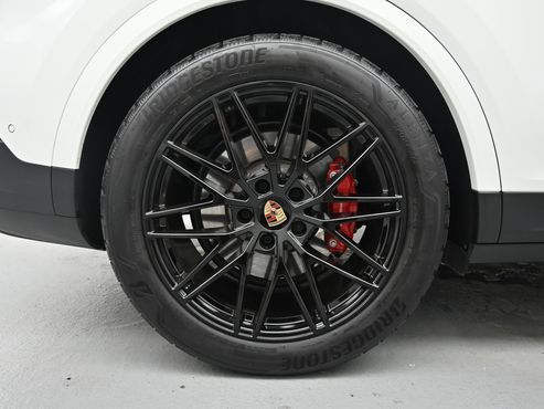 Porsche Cayenne 3.0 S E-Hybrid — пробег 16 670 км — фото 5 из 5