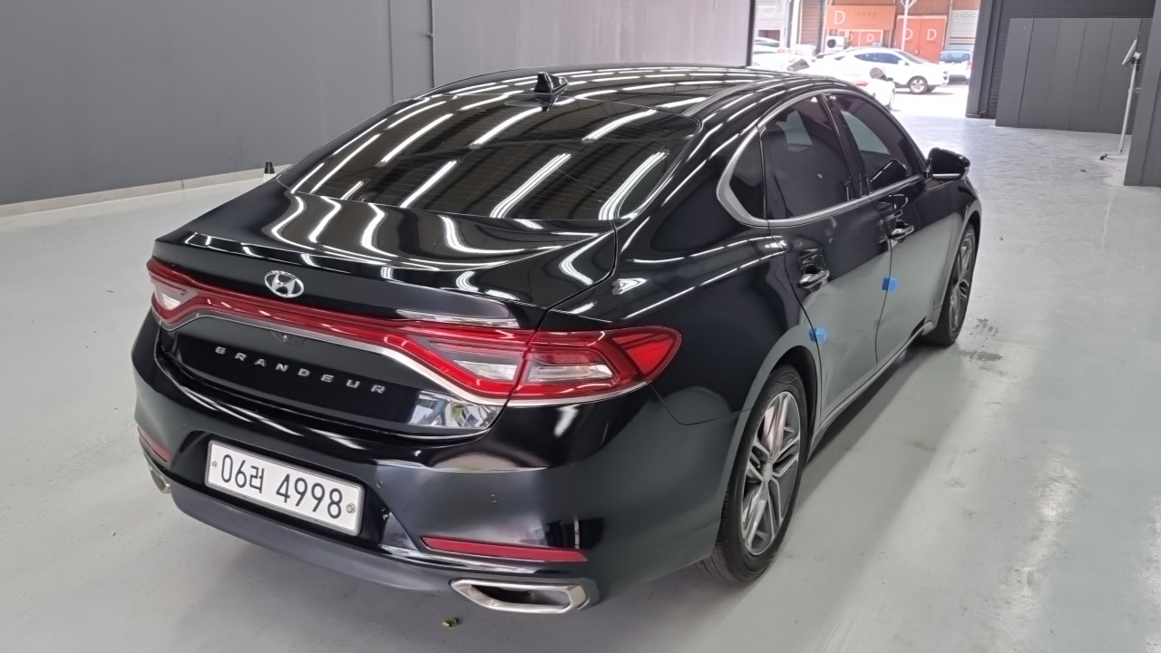 Hyundai Grandeur из Кореи Encar