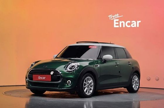 Mini Cooper 5Door HIGH 3rd — пробег 41 561 км — фото 1 из 5