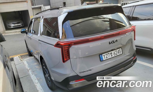 Kia Carnival Hev 9 Seater X Line — пробег 2 308 км — фото 3 из 5