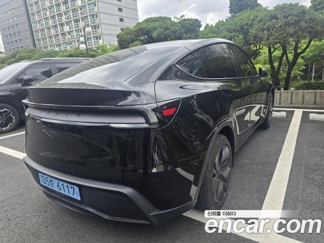 Tesla Model Y RWD — пробег 58 000 км — фото 3 из 5