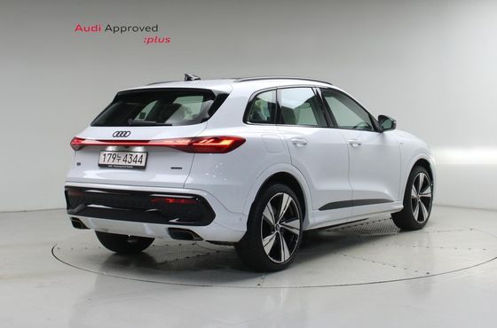 Audi Q5 45 TFSI Quattro S line — пробег 16 км — фото 2 из 5
