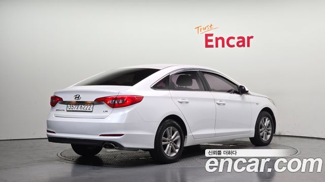 Hyundai Sonata LPI Smart — пробег 31 547 км — фото 2 из 5