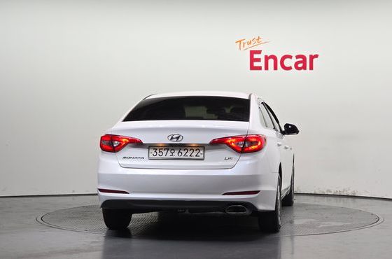 Hyundai Sonata LPI Smart — пробег 31 547 км — фото 4 из 5