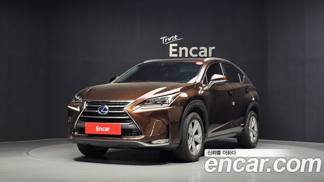 Lexus NX Executive — пробег 133 870 км — фото 1 из 5