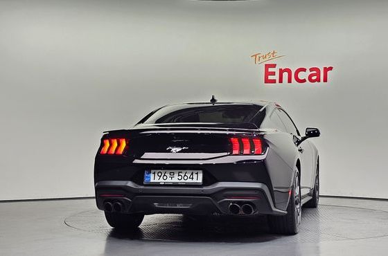 Ford Mustang 2.3 EcoBoost Premium Coupe — пробег 14 429 км — фото 4 из 5