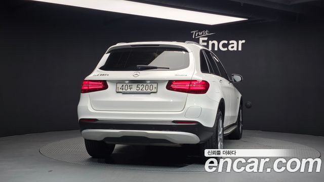 Mercedes-Benz GLC-Class GLC350e 4MATIC Premium — пробег 137 447 км — фото 4 из 5