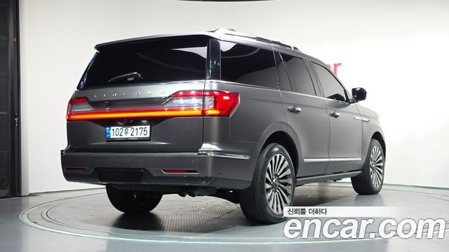 Lincoln Navigator 3.5L — пробег 68 202 км — фото 2 из 5