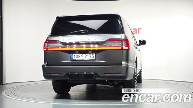 Lincoln Navigator 3.5L — пробег 68 202 км — фото 4 из 5