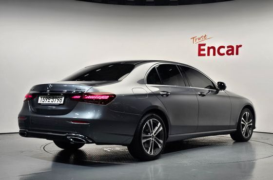 Mercedes-Benz E-Class E350 4MATIC Avantgarde — пробег 43 622 км — фото 2 из 5