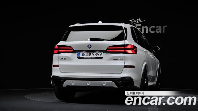 BMW X5 xDrive 40d M Sport Pro — пробег 4 081 км — фото 4 из 5