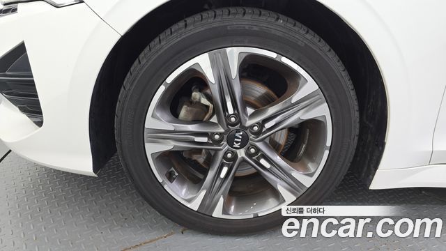 Kia K5 из Кореи Encar