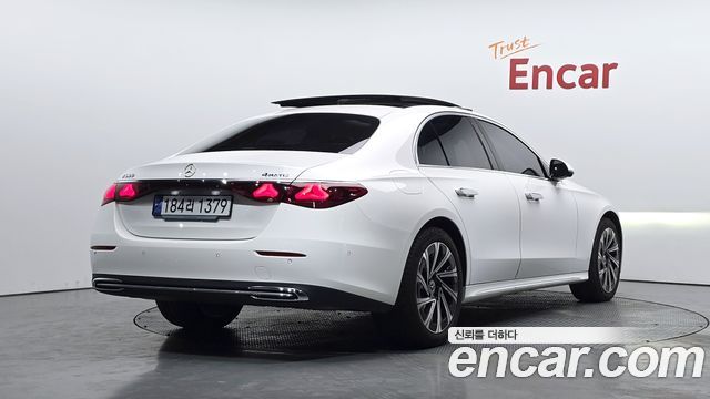 Mercedes-Benz E-Class из Кореи Encar