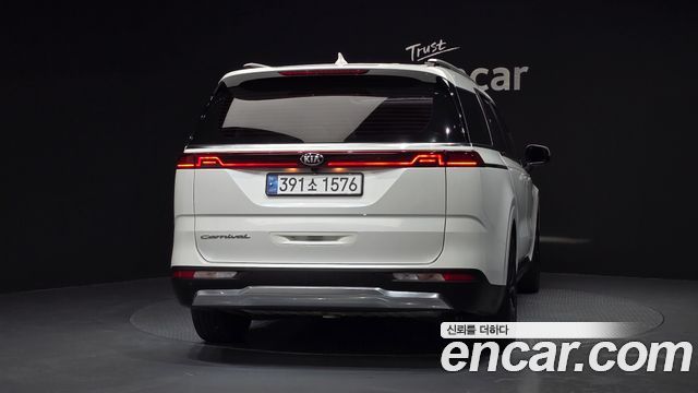 Kia Carnival из Кореи Encar