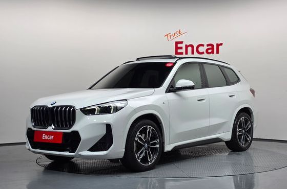 BMW X1 xDrive 20i M Sport — пробег 31 860 км — фото 1 из 5