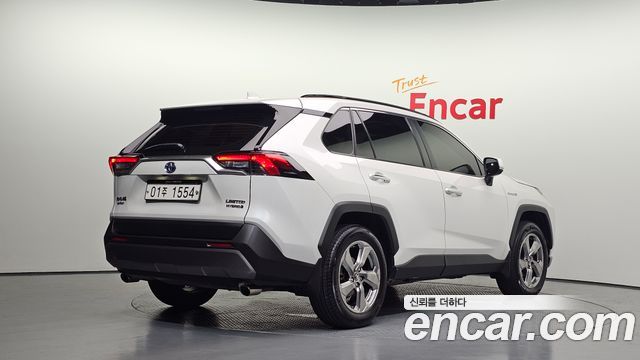 Toyota RAV4 2.5 4WD Hybrid — пробег 142 397 км — фото 2 из 5