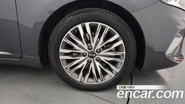Kia K7 из Кореи Encar