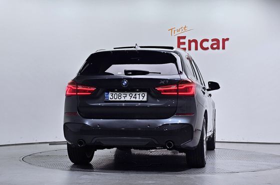 BMW X1 xDrive 20d M Sport package — пробег 122 507 км — фото 4 из 5